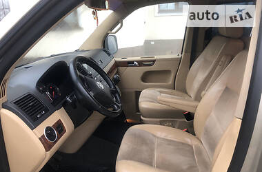 Мінівен Volkswagen Multivan 2009 в 