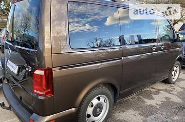 Мінівен Volkswagen Multivan 2018 в 