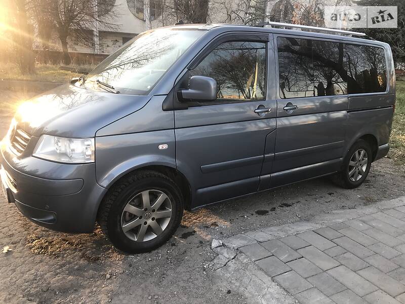 Мінівен Volkswagen Multivan 2004 в Львові