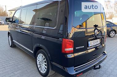 Мінівен Volkswagen Multivan 2010 в 