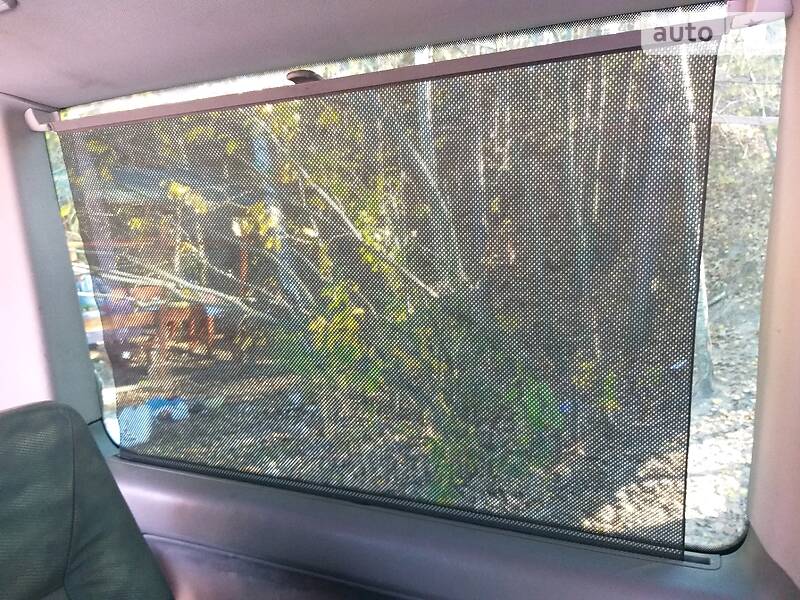 Вантажопасажирський фургон Volkswagen Multivan 2006 в Харкові