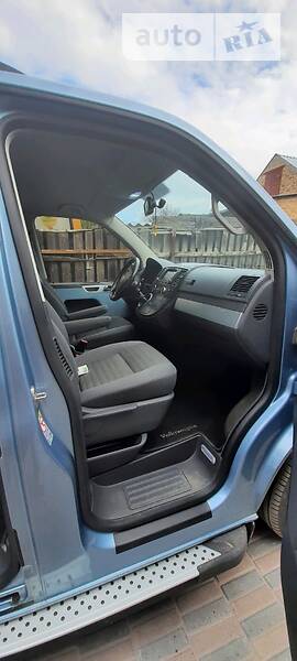 Мінівен Volkswagen Multivan 2008 в Кропивницькому