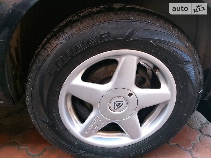 Вантажопасажирський фургон Volkswagen Multivan 2006 в Харкові