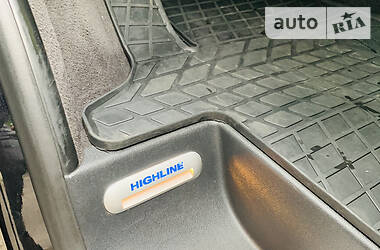 Минивэн Volkswagen Multivan 2016 в 