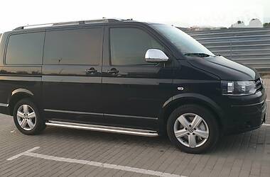 Грузопассажирский фургон Volkswagen Multivan 2012 в Ровно