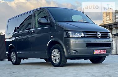 Минивэн Volkswagen Multivan 2014 в Ровно