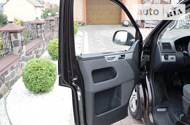 Минивэн Volkswagen Multivan 2010 в 