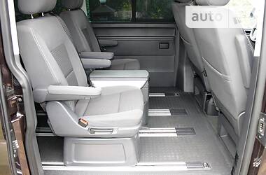 Минивэн Volkswagen Multivan 2010 в 