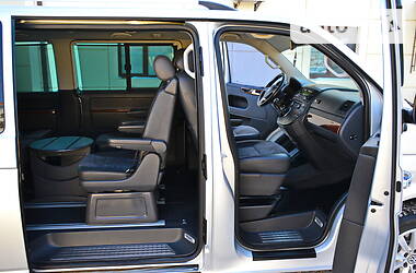 Мінівен Volkswagen Multivan 2013 в Дніпрі