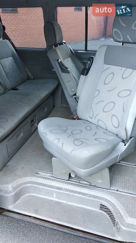 Мінівен Volkswagen Multivan 2002 в Києві