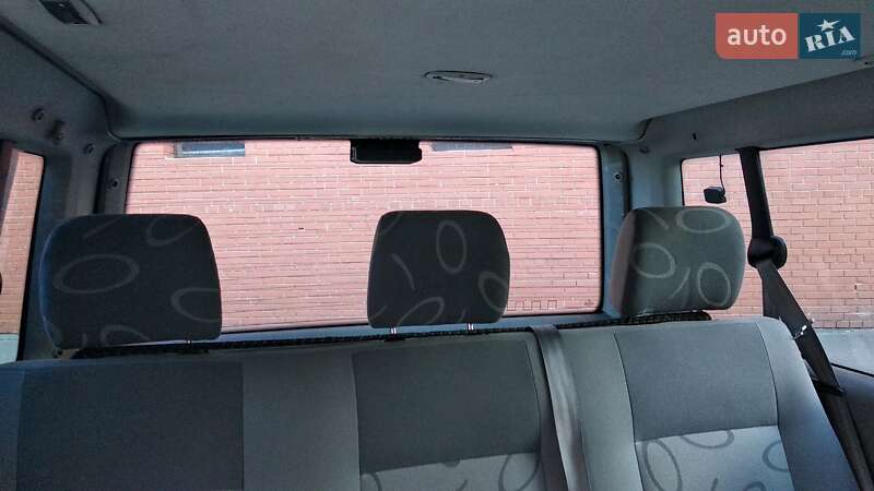 Мінівен Volkswagen Multivan 2002 в Києві