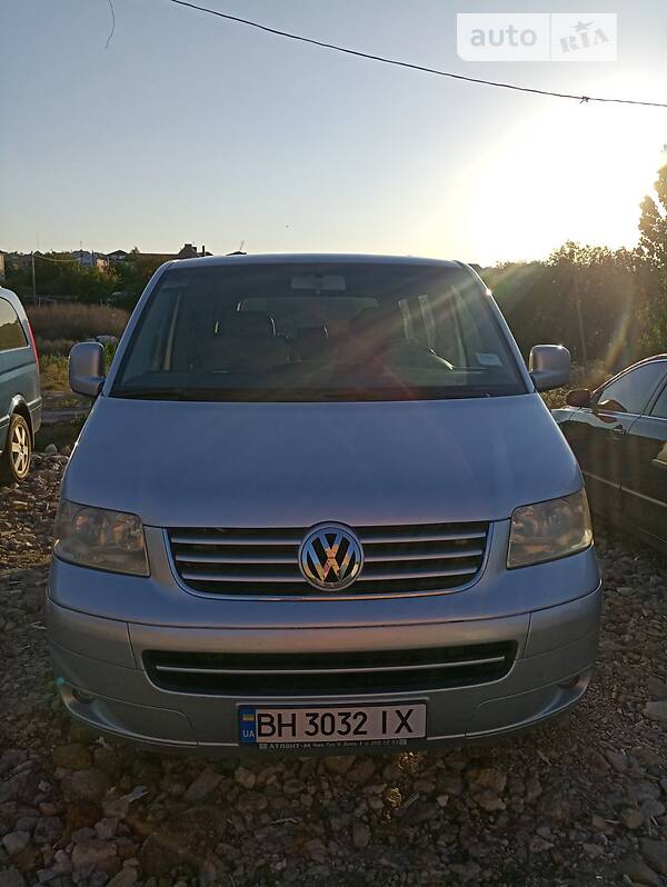 Мінівен Volkswagen Multivan 2004 в Одесі
