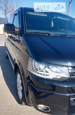 Минивэн Volkswagen Multivan 2011 в Городке