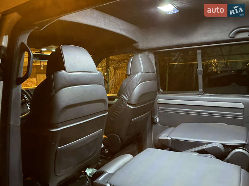 Минивэн Volkswagen Multivan 2010 в Днепре