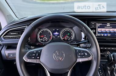 Минивэн Volkswagen Multivan 2020 в 