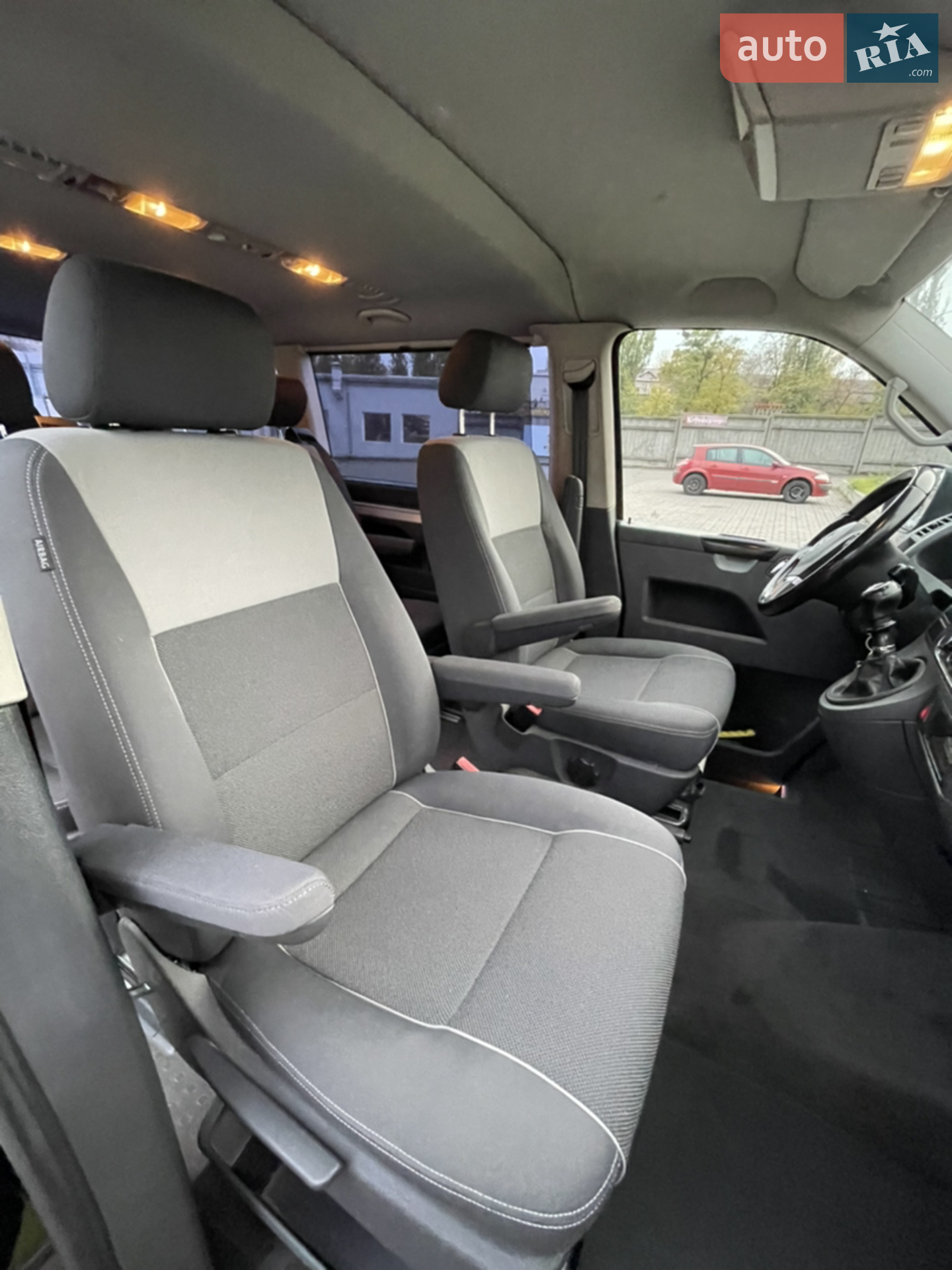 2012 Volkswagen Multivan - мініатюра 12