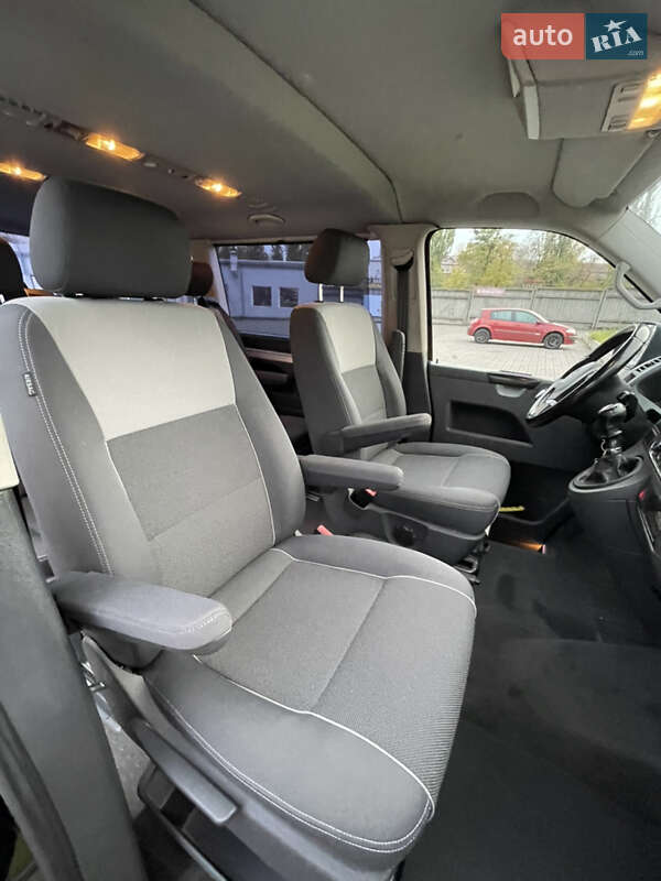 Мінівен Volkswagen Multivan 2012 в Києві