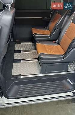 Минивэн Volkswagen Multivan 2013 в 