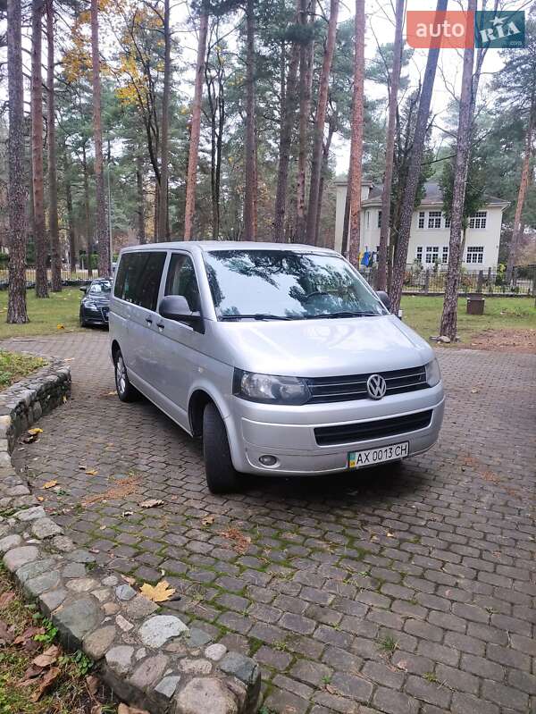Минивэн Volkswagen Multivan 2010 в Харькове фото Минивэн Volkswagen Multivan 2010 в Харькове