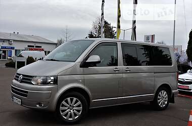 Минивэн Volkswagen Multivan 2011 в Ровно