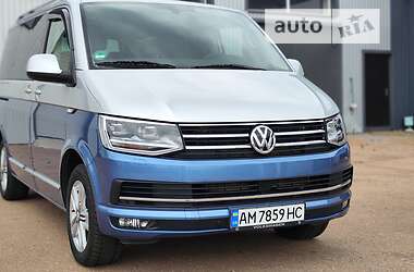 Минивэн Volkswagen Multivan 2017 в Бердичеве