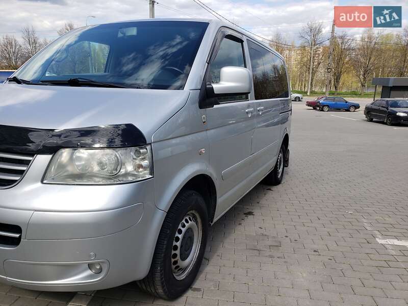 Мінівен Volkswagen Multivan 2008 в Хмельницькому