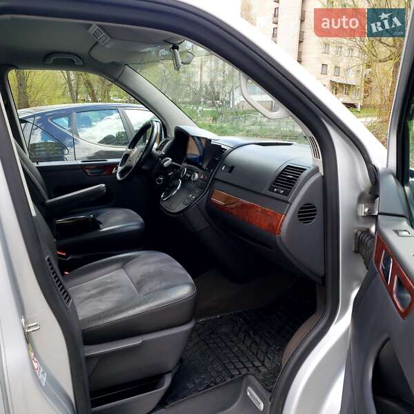 Мінівен Volkswagen Multivan 2008 в Хмельницькому