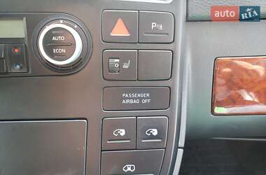 Мінівен Volkswagen Multivan 2008 в 