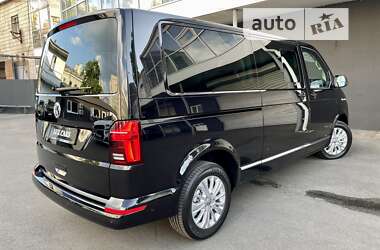Минивэн Volkswagen Multivan 2023 в 
