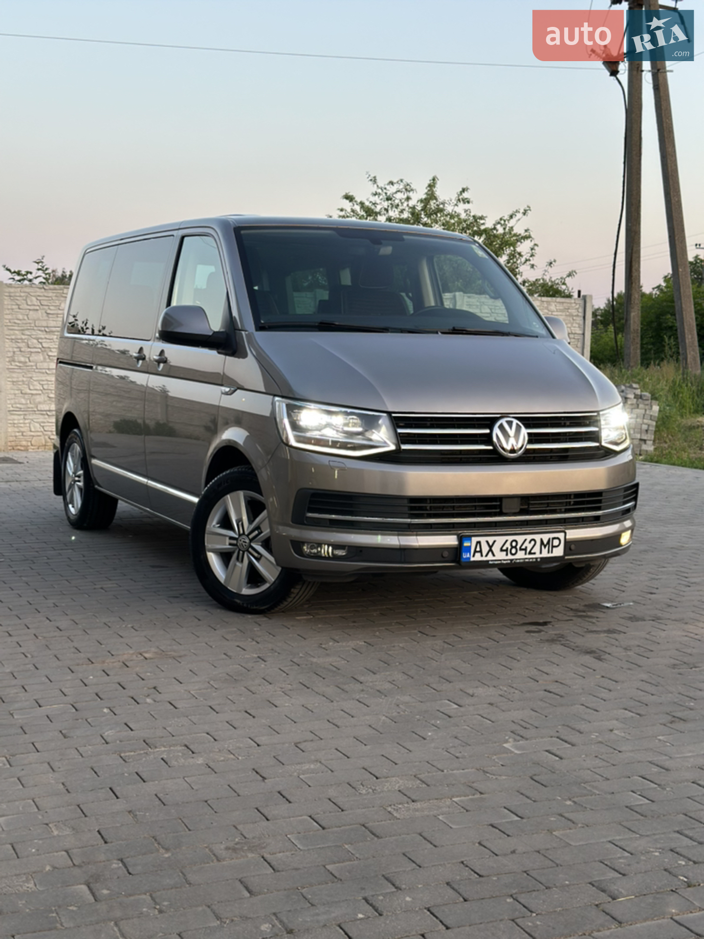 2015 Volkswagen Multivan - фото 1