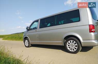 Минивэн Volkswagen Multivan 2012 в 