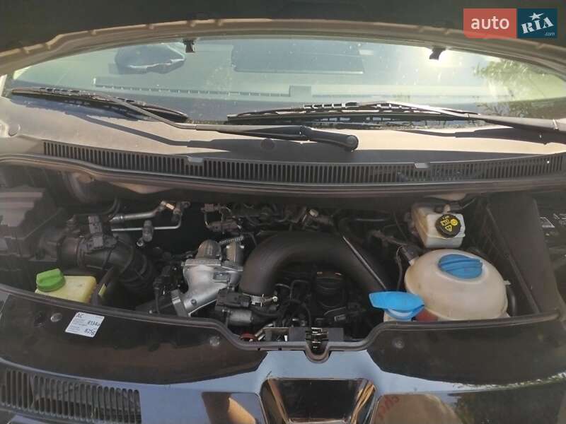 Мінівен Volkswagen Multivan 2012 в Луцьку