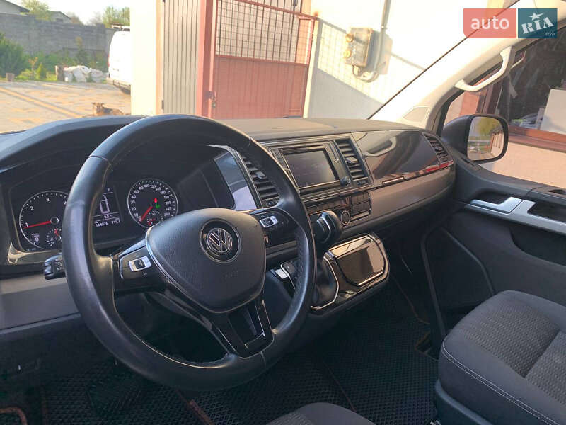 Мінівен Volkswagen Multivan 2018 в Стрию