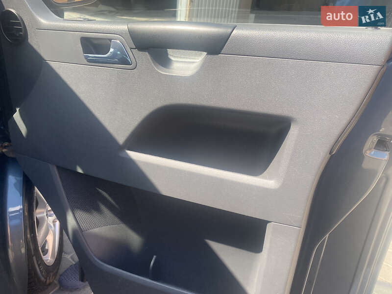 Минивэн Volkswagen Multivan 2007 в Хмельницком