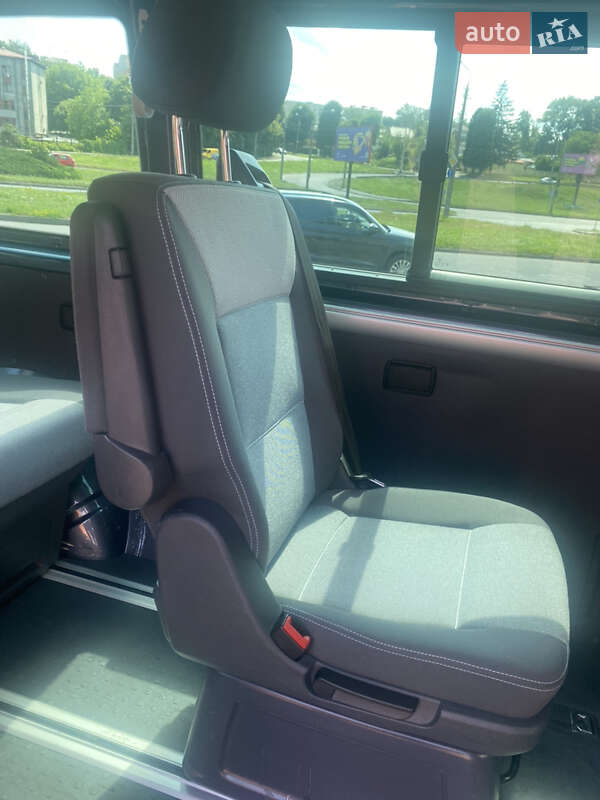 Минивэн Volkswagen Multivan 2007 в Хмельницком