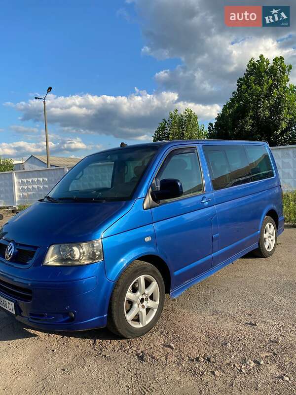 Мінівен Volkswagen Multivan 2005 в Києві