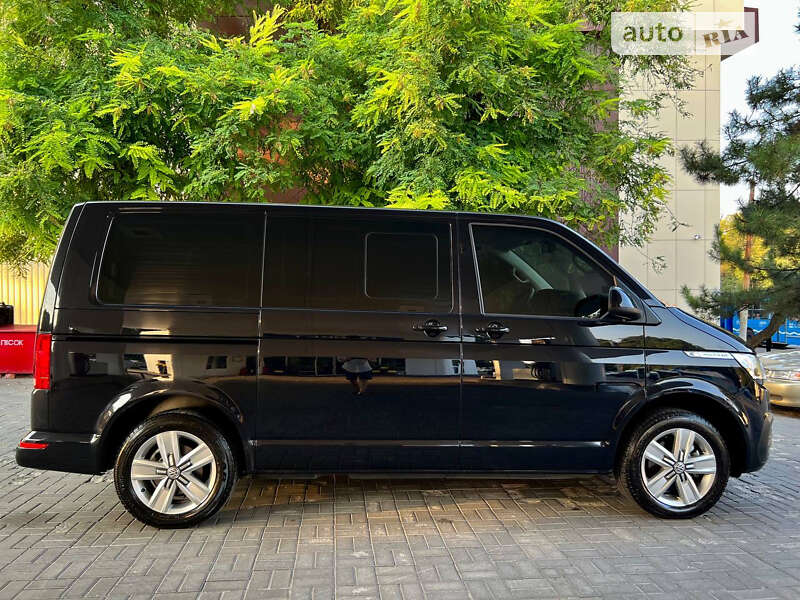 Минивэн Volkswagen Multivan 2021 в Днепре