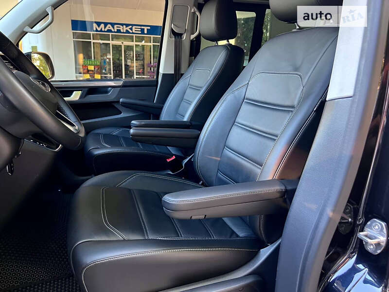 Минивэн Volkswagen Multivan 2021 в Днепре