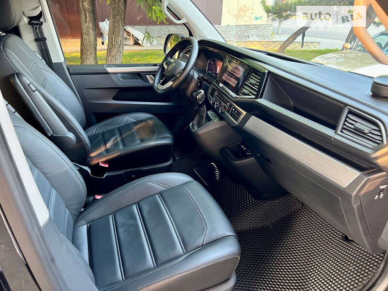 Минивэн Volkswagen Multivan 2021 в Днепре