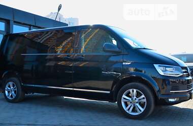 Минивэн Volkswagen Multivan 2017 в 