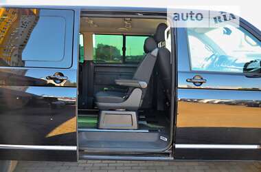 Минивэн Volkswagen Multivan 2017 в 
