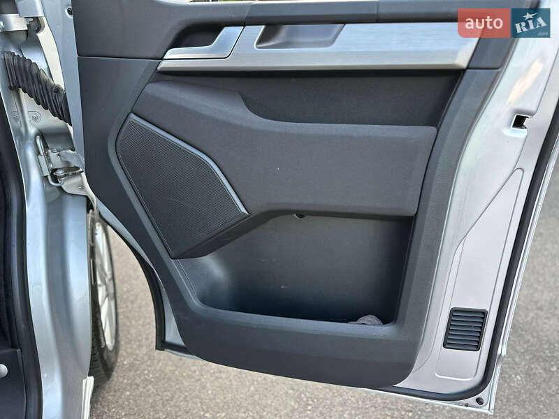 Минивэн Volkswagen Multivan 2019 в Ивано-Франковске фото 25 Минивэн Volkswagen Multivan 2019 в Ивано-Франковске