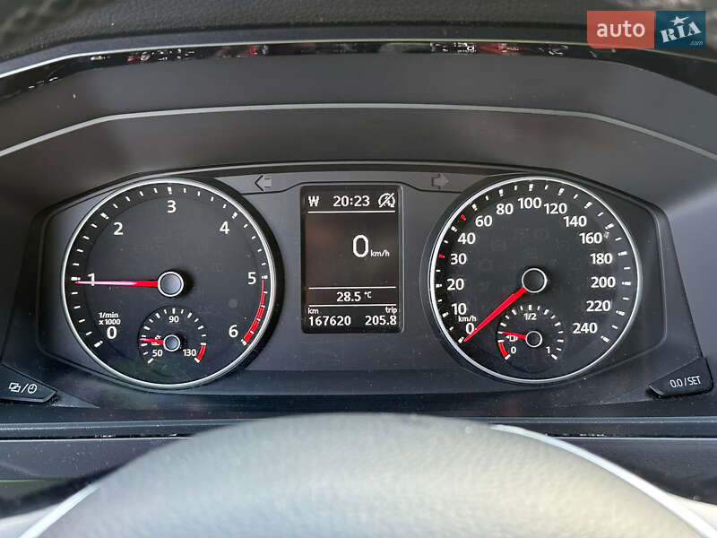 Минивэн Volkswagen Multivan 2019 в Ивано-Франковске фото 32 Минивэн Volkswagen Multivan 2019 в Ивано-Франковске