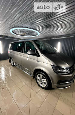 Минивэн Volkswagen Multivan 2017 в Киеве