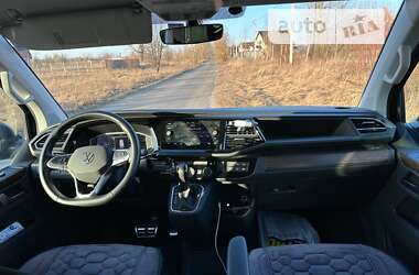 Минивэн Volkswagen Multivan 2022 в Киеве