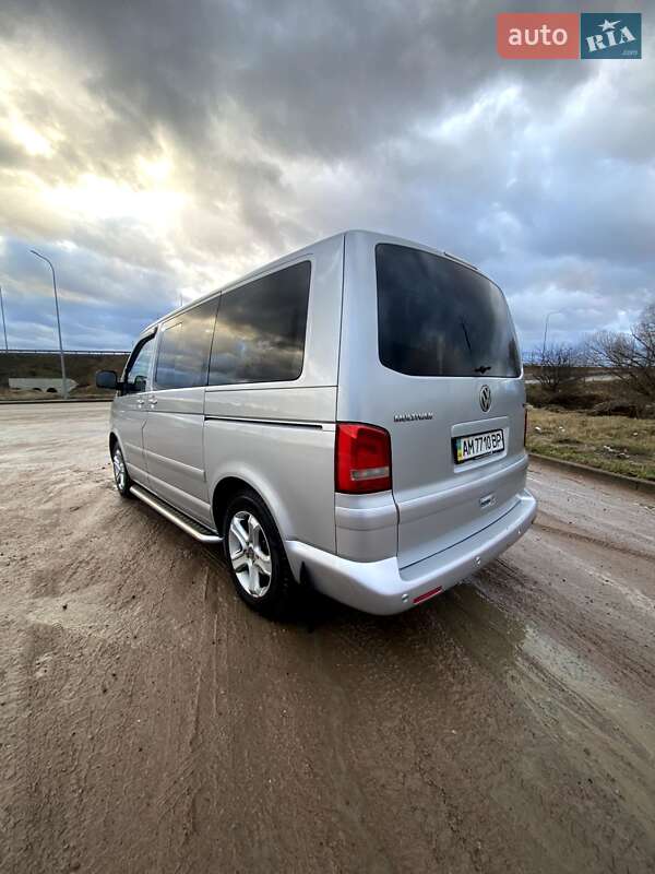 Минивэн Volkswagen Multivan 2005 в Житомире