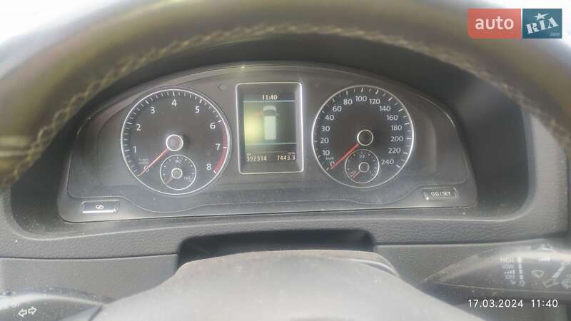Минивэн Volkswagen Multivan 2012 в Киеве