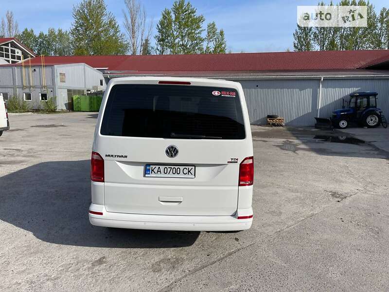 Минивэн Volkswagen Multivan 2017 в Киеве