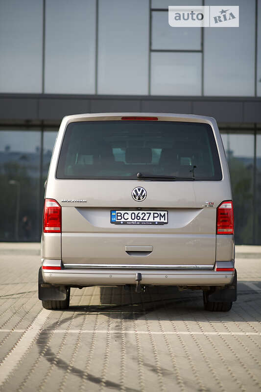 Минивэн Volkswagen Multivan 2016 в Львове