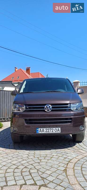 Мінівен Volkswagen Multivan 2012 в Києві